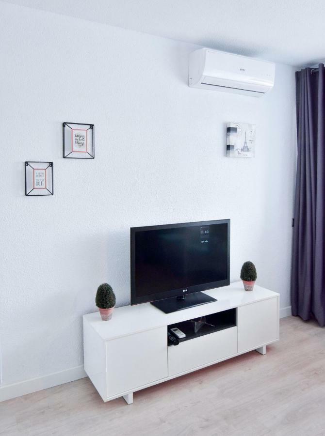 Apartamento Marina ตอร์เรโมลิโนส ภายนอก รูปภาพ